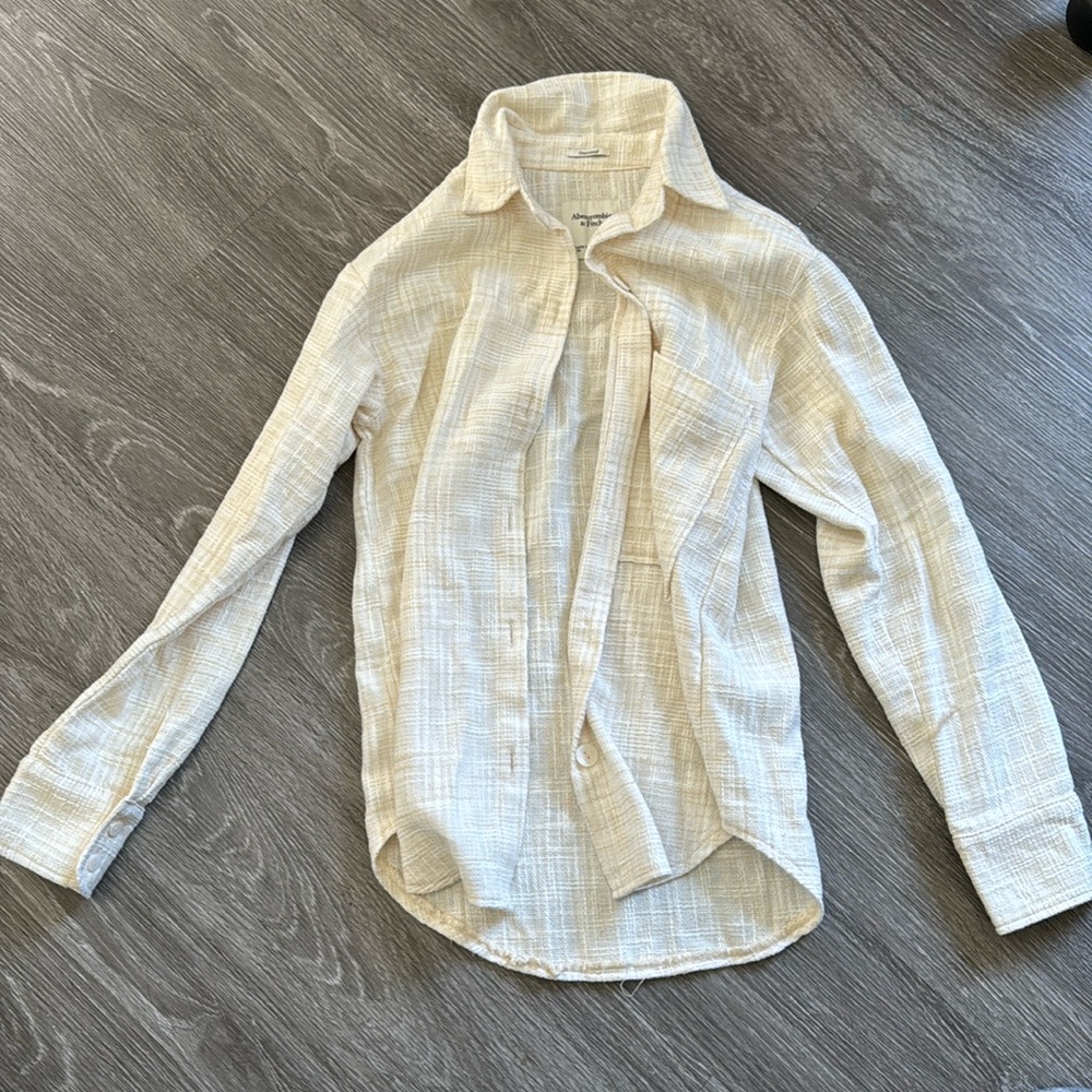 Abercrombie oversizes cream long sleeve shirt - new with tags - size XXS